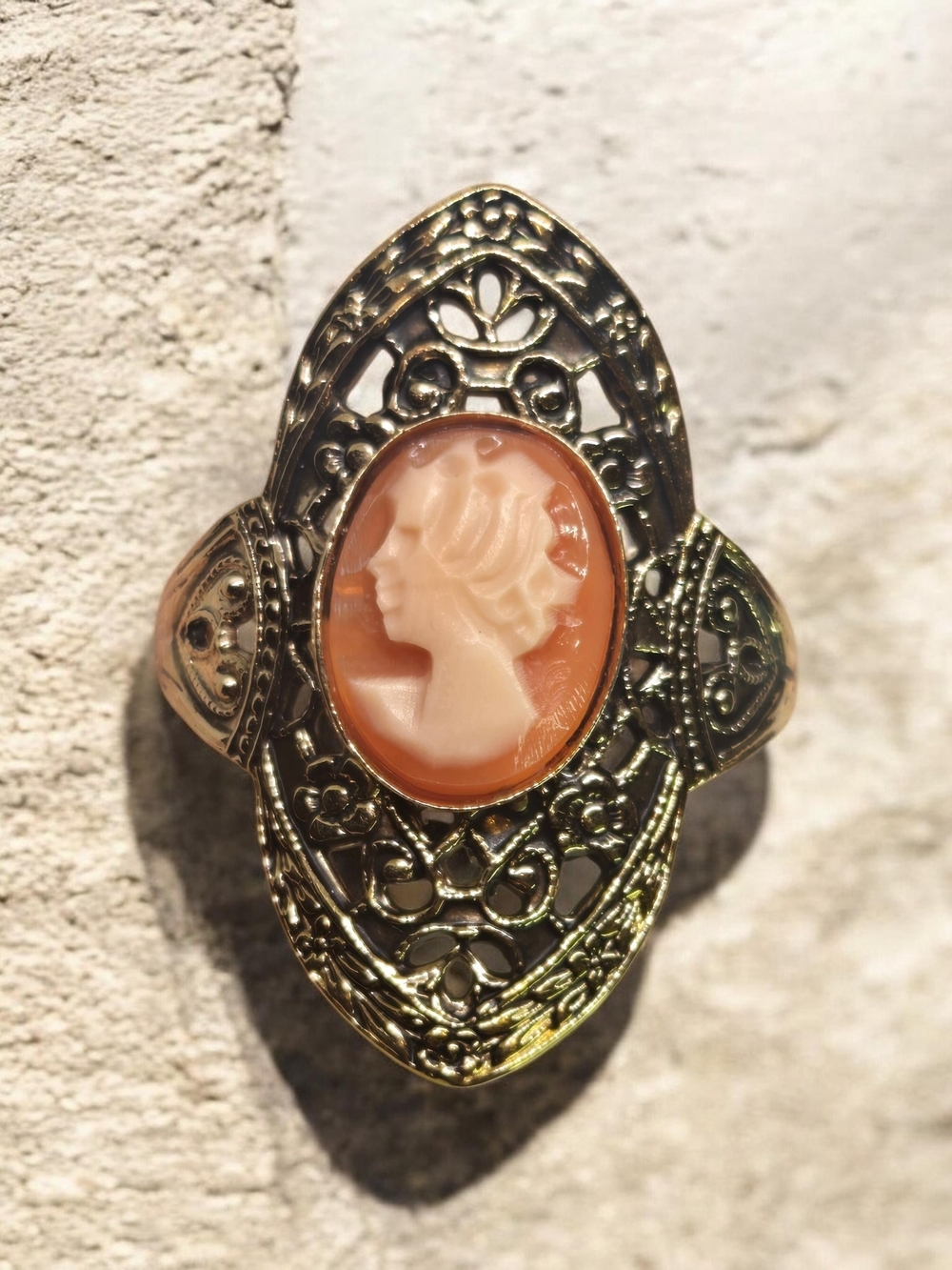 14KT G.E. Vintage Cameo Filigree Ring Sz 8 Beautiful
